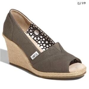 TOMS ASH GRAY “CALYPSO” ESPADRILLE SLIP ON CANVAS COMFORT WEDGE WOMENS 8.5 NWOB